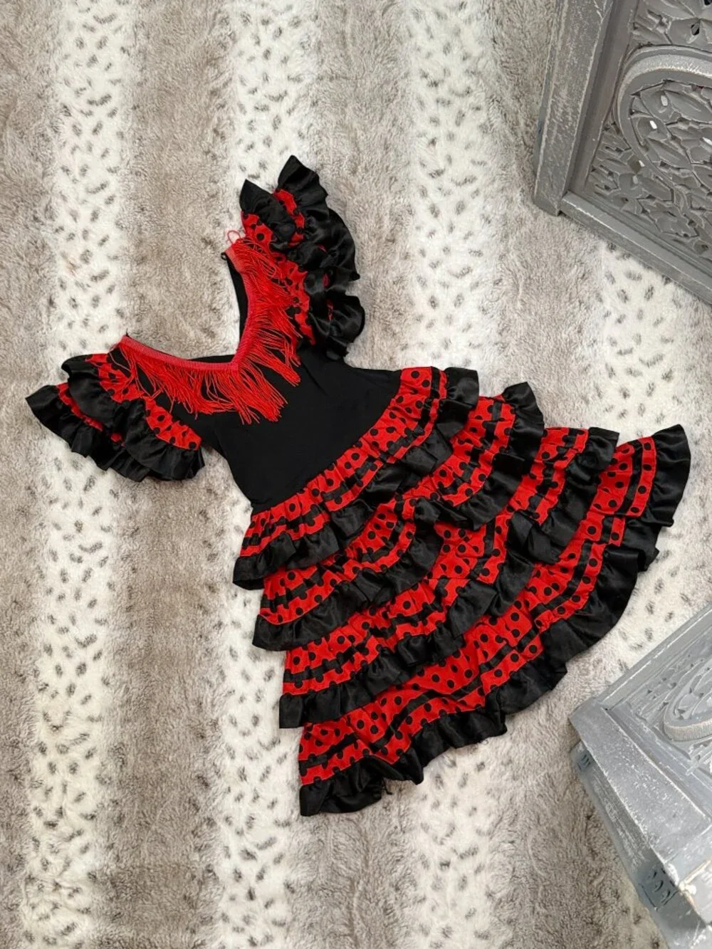 N/A black red
